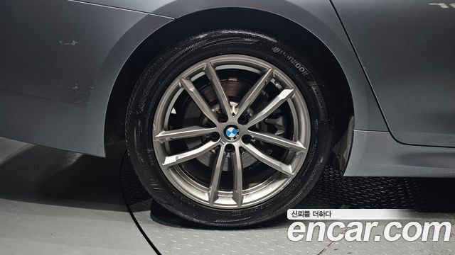 BMW 5-Series 520d M Sport Package Plus