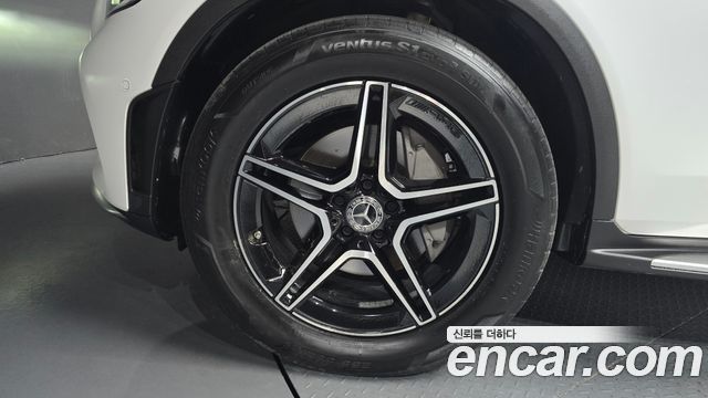 Mercedes-Benz GLC-Class GLC300 4MATIC
