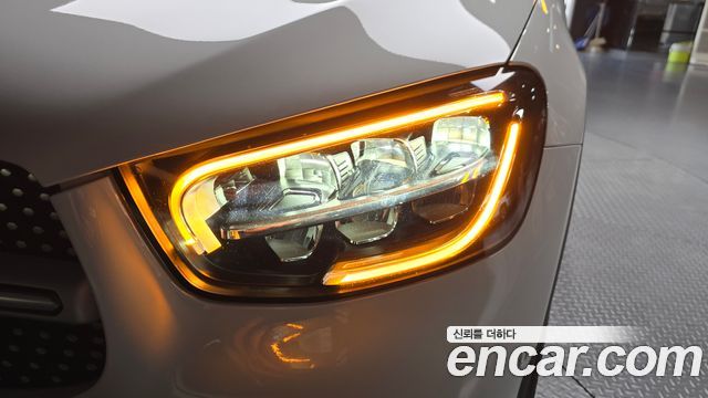 Mercedes-Benz GLC-Class GLC300 4MATIC