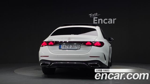Mercedes-Benz E-Class E200 AMG Line