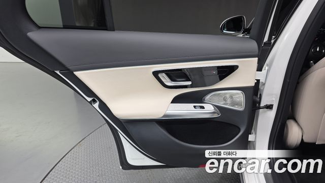 Mercedes-Benz E-Class E200 AMG Line