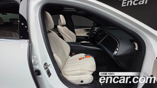 Mercedes-Benz E-Class E200 AMG Line