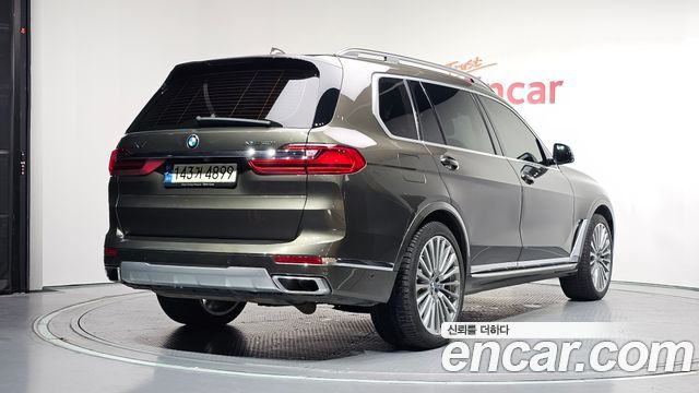 BMW X7 xDrive 40i Design Pure Excellence 6-Seater