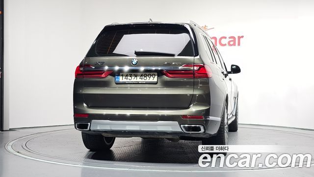 BMW X7 xDrive 40i Design Pure Excellence 6-Seater