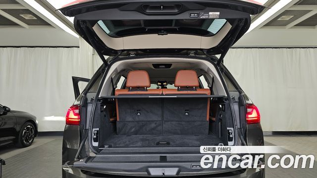 BMW X7 xDrive 40i Design Pure Excellence 6-Seater