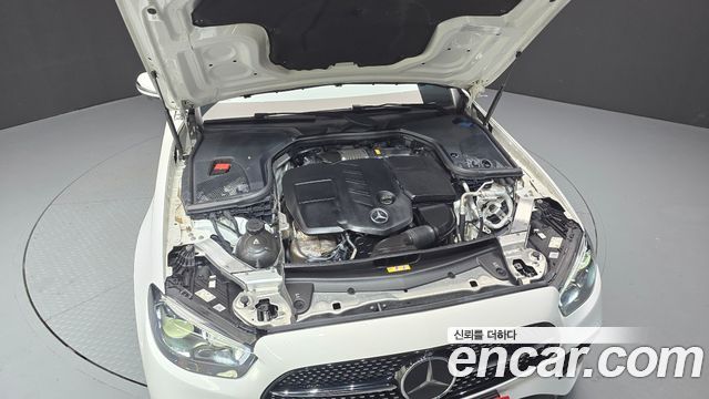 Mercedes-Benz E-Class E220d 4MATIC AMG Line
