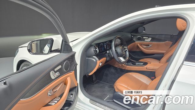 Mercedes-Benz E-Class E220d 4MATIC AMG Line