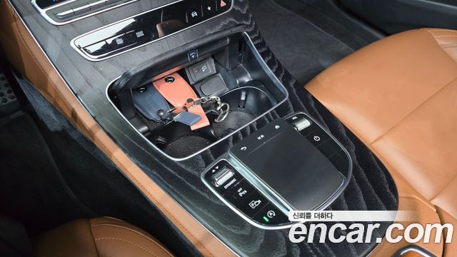 Mercedes-Benz E-Class E220d 4MATIC AMG Line