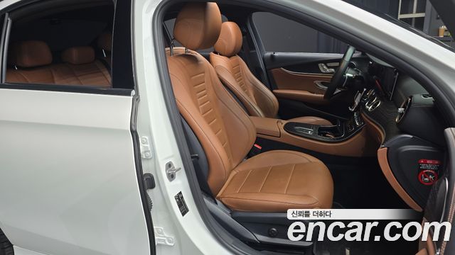 Mercedes-Benz E-Class E220d 4MATIC AMG Line