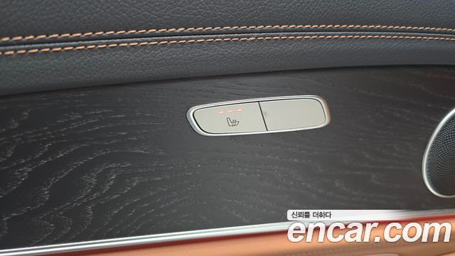 Mercedes-Benz E-Class E220d 4MATIC AMG Line