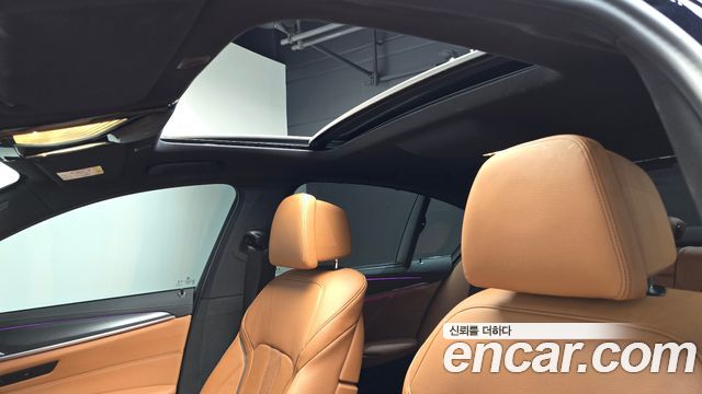 BMW 5-Series 520i M Sport