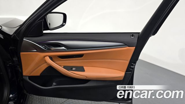 BMW 5-Series 520i M Sport