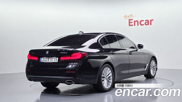 BMW 5-Series 523d xDrive Luxury