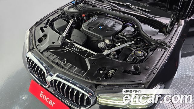 BMW 5-Series 523d xDrive Luxury