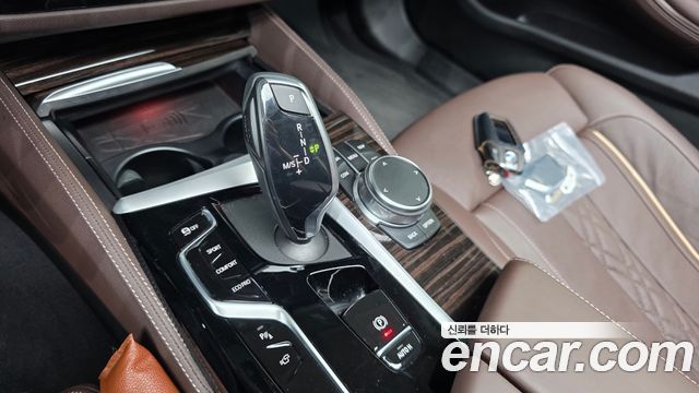 BMW 5-Series 523d xDrive Luxury