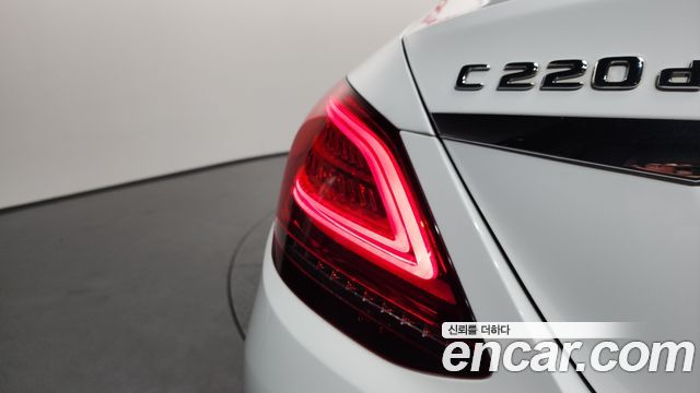 Mercedes-Benz C-Class C220 d 4MATIC AMG Line