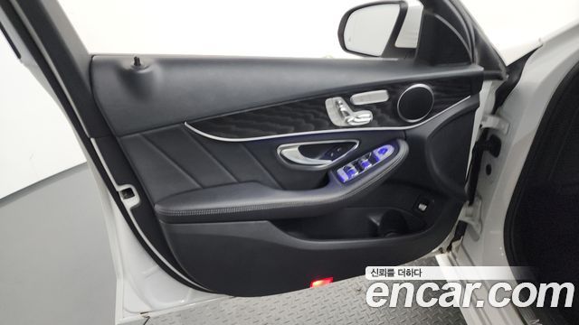 Mercedes-Benz C-Class C220 d 4MATIC AMG Line
