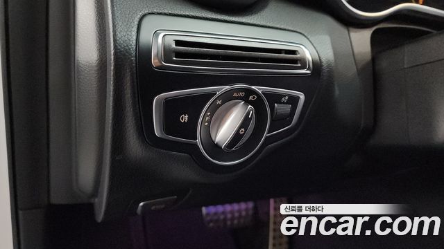 Mercedes-Benz C-Class C220 d 4MATIC AMG Line