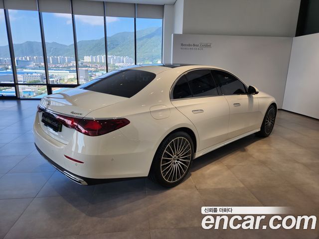 Mercedes-Benz E-Class E450 4MATIC Exclusive