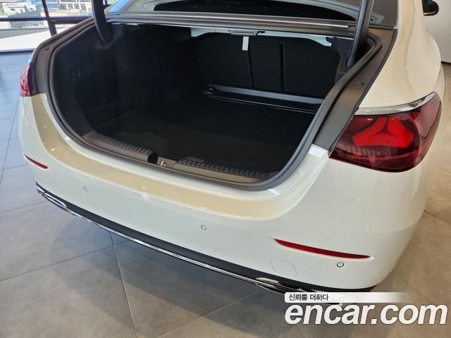 Mercedes-Benz E-Class E450 4MATIC Exclusive