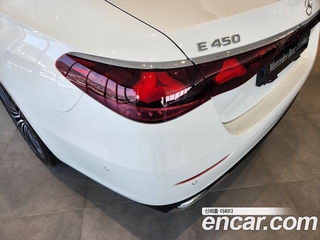 Mercedes-Benz E-Class E450 4MATIC Exclusive