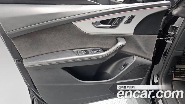 Audi Q8 55 TFSI Quattro Premium