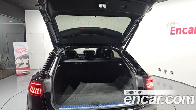 Audi Q8 55 TFSI Quattro Premium