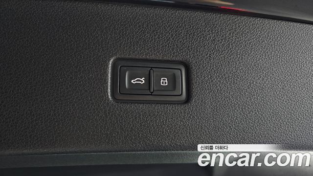 Audi Q8 55 TFSI Quattro Premium