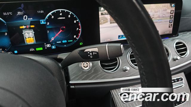 Mercedes-Benz E-Class E350 4MATIC AMG Line