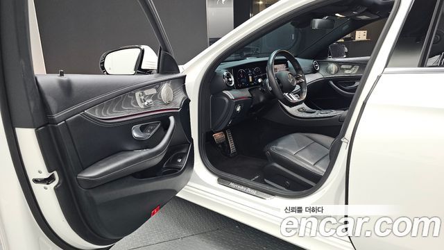 Mercedes-Benz E-Class E350 4MATIC AMG Line