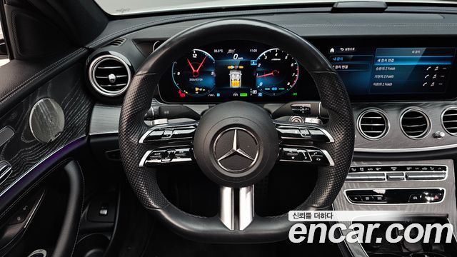Mercedes-Benz E-Class E350 4MATIC AMG Line