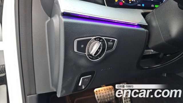 Mercedes-Benz E-Class E350 4MATIC AMG Line