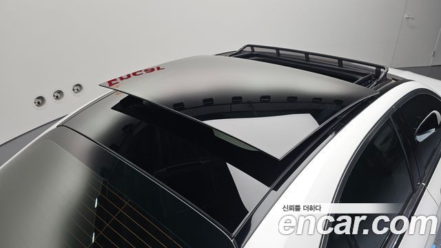 Mercedes-Benz E-Class E350 4MATIC AMG Line
