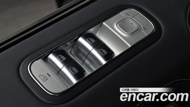 Mercedes-Benz G-Class AMG G63 Manufaktur