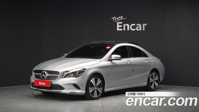 Mercedes-Benz CLA-Class CLA250 4MATIC