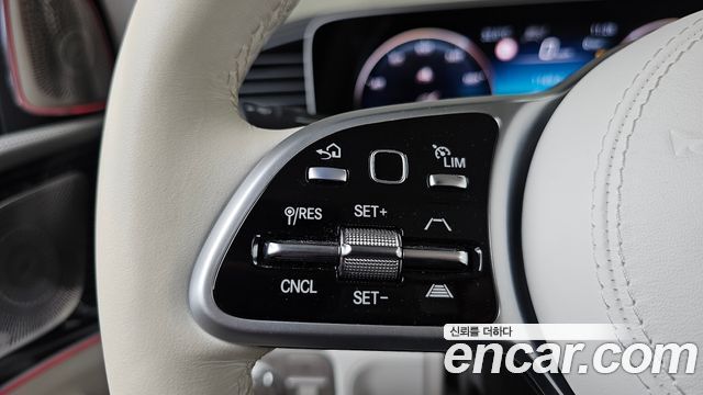 Mercedes-Benz GLS-Class Maybach GLS600 4MATIC Manufakur