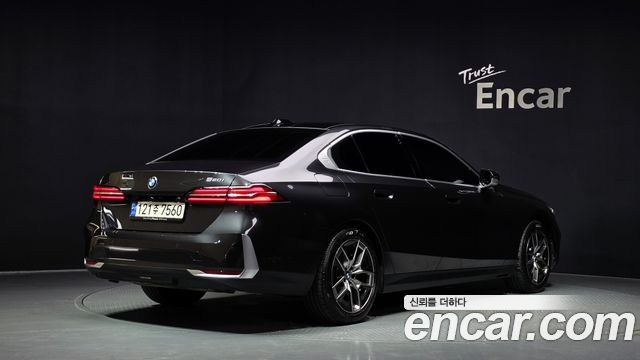BMW 5-Series 520i