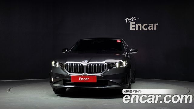 BMW 5-Series 520i