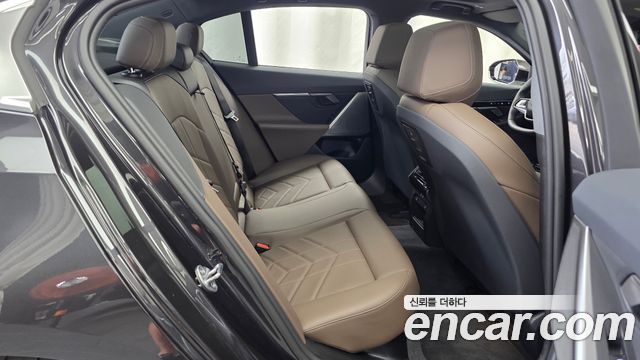 BMW 5-Series 520i