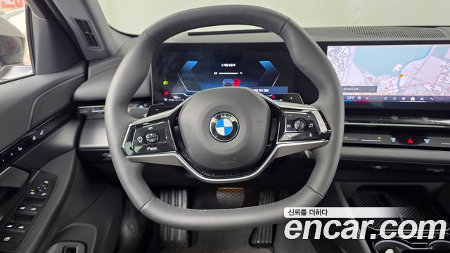 BMW 5-Series 520i