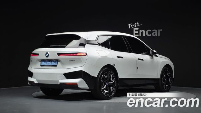 BMW iX xDrive50 Sports Plus