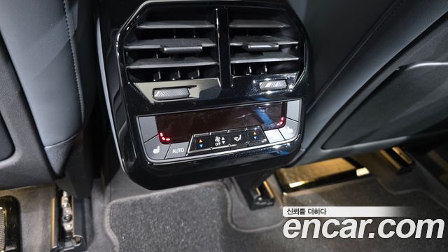 BMW iX xDrive50 Sports Plus