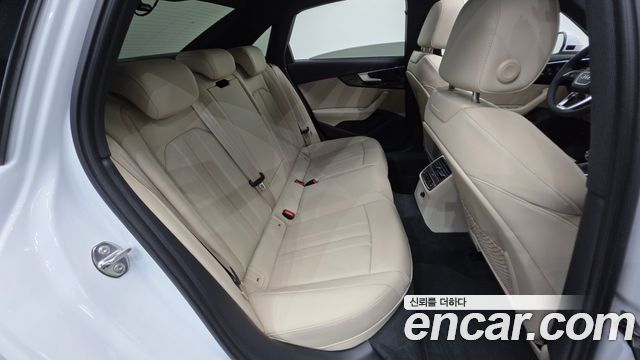 Audi A4 40 TFSI Premium
