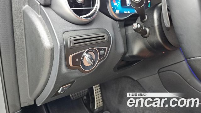 Mercedes-Benz GLC-Class GLC300e 4MATIC Coupe
