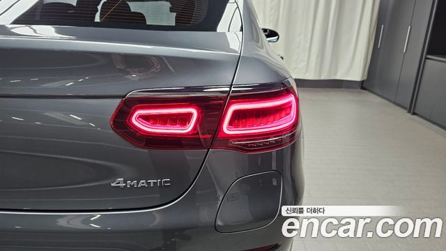 Mercedes-Benz GLC-Class GLC300e 4MATIC Coupe