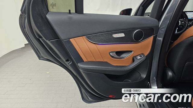 Mercedes-Benz GLC-Class GLC300e 4MATIC Coupe