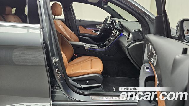 Mercedes-Benz GLC-Class GLC300e 4MATIC Coupe