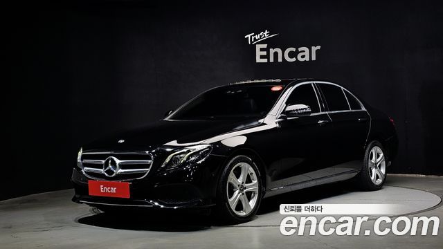 Mercedes-Benz E-Class E220d 4MATIC Avantgarde