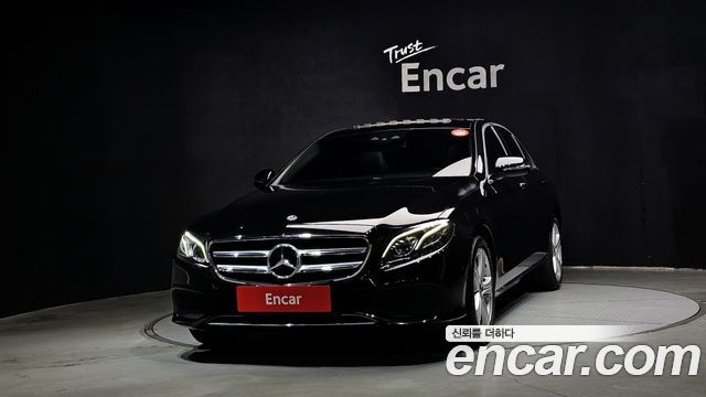 Mercedes-Benz E-Class E220d 4MATIC Avantgarde