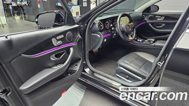 Mercedes-Benz E-Class E220d 4MATIC Avantgarde